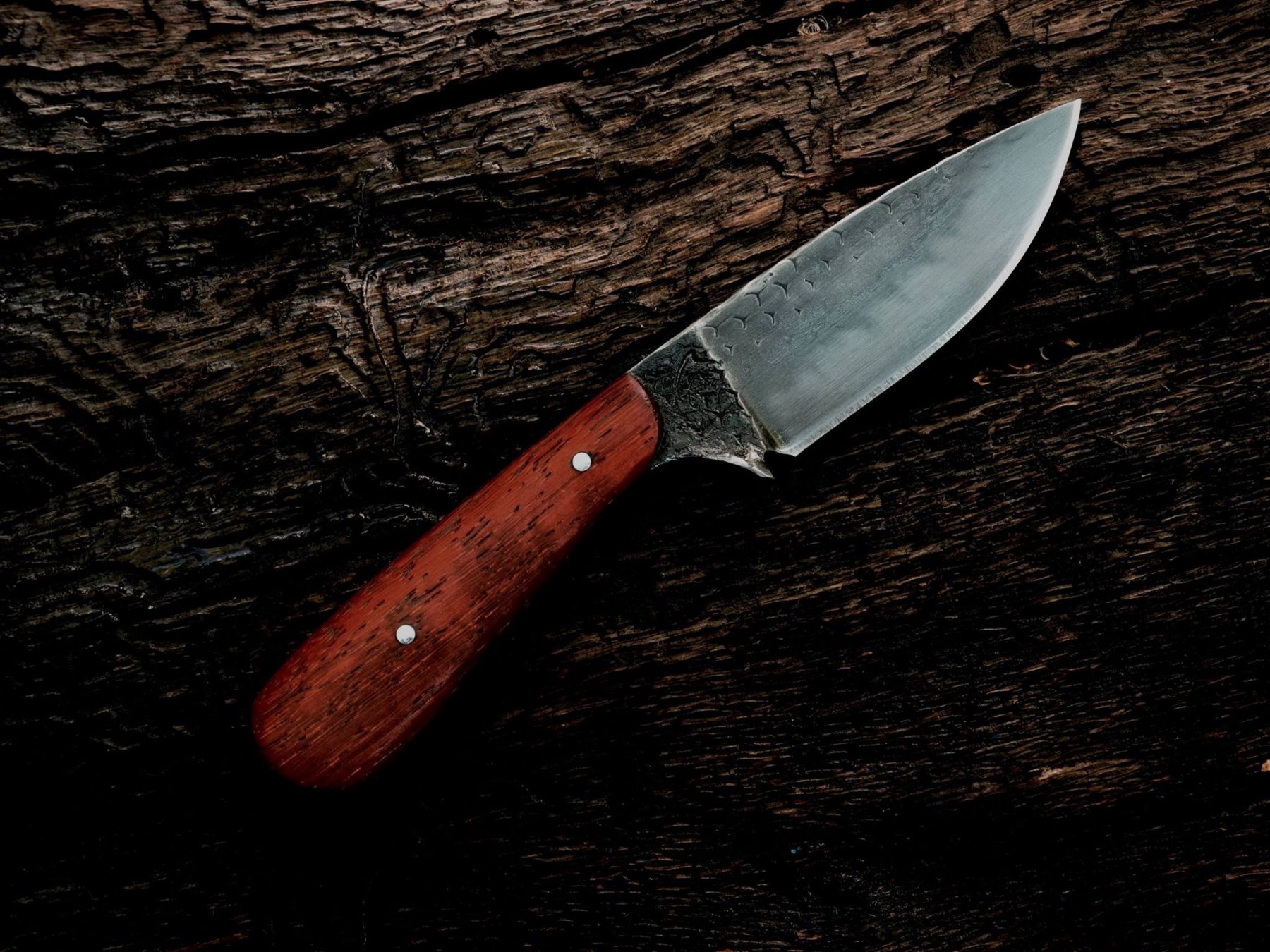 The “Pipit” – Hand Forged Knife | EDC/Bushcraft – Review